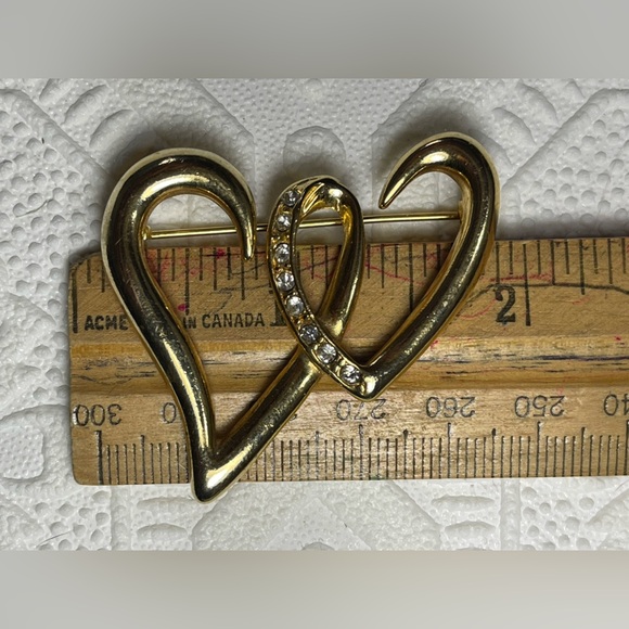 Vintage Anne Klein II Gold Plated Double Heart with Crystal Brooch - Picture 7 of 8